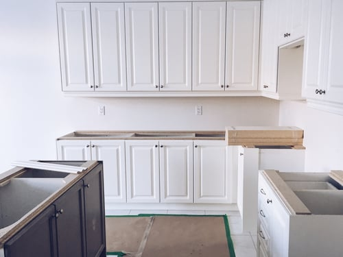 Painting Kitchen Cabinets: When It Works and When It Doesn't